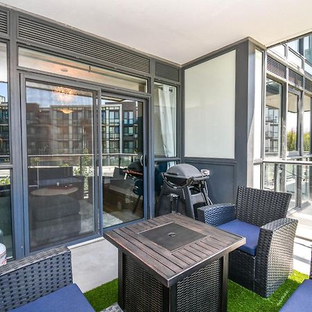 Pet Friendly Condos At Friday Harbour Innisfil Екстериор снимка