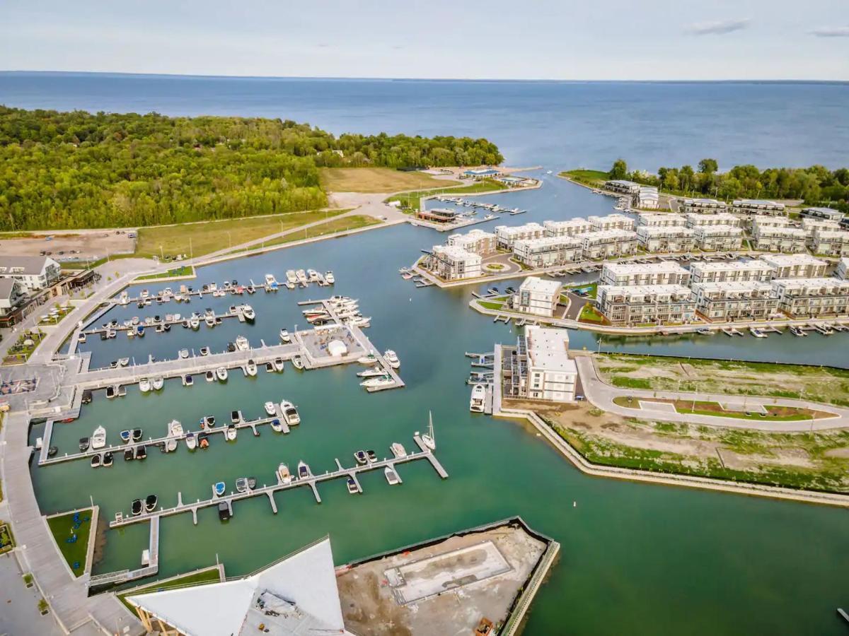 Pet Friendly Condos At Friday Harbour Innisfil Екстериор снимка