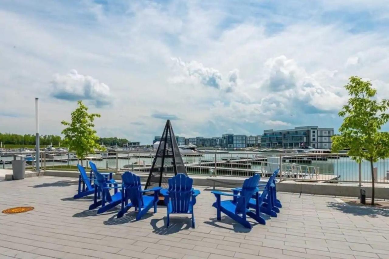 Pet Friendly Condos At Friday Harbour Innisfil Екстериор снимка