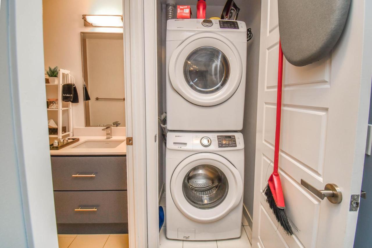 Pet Friendly Condos At Friday Harbour Innisfil Екстериор снимка