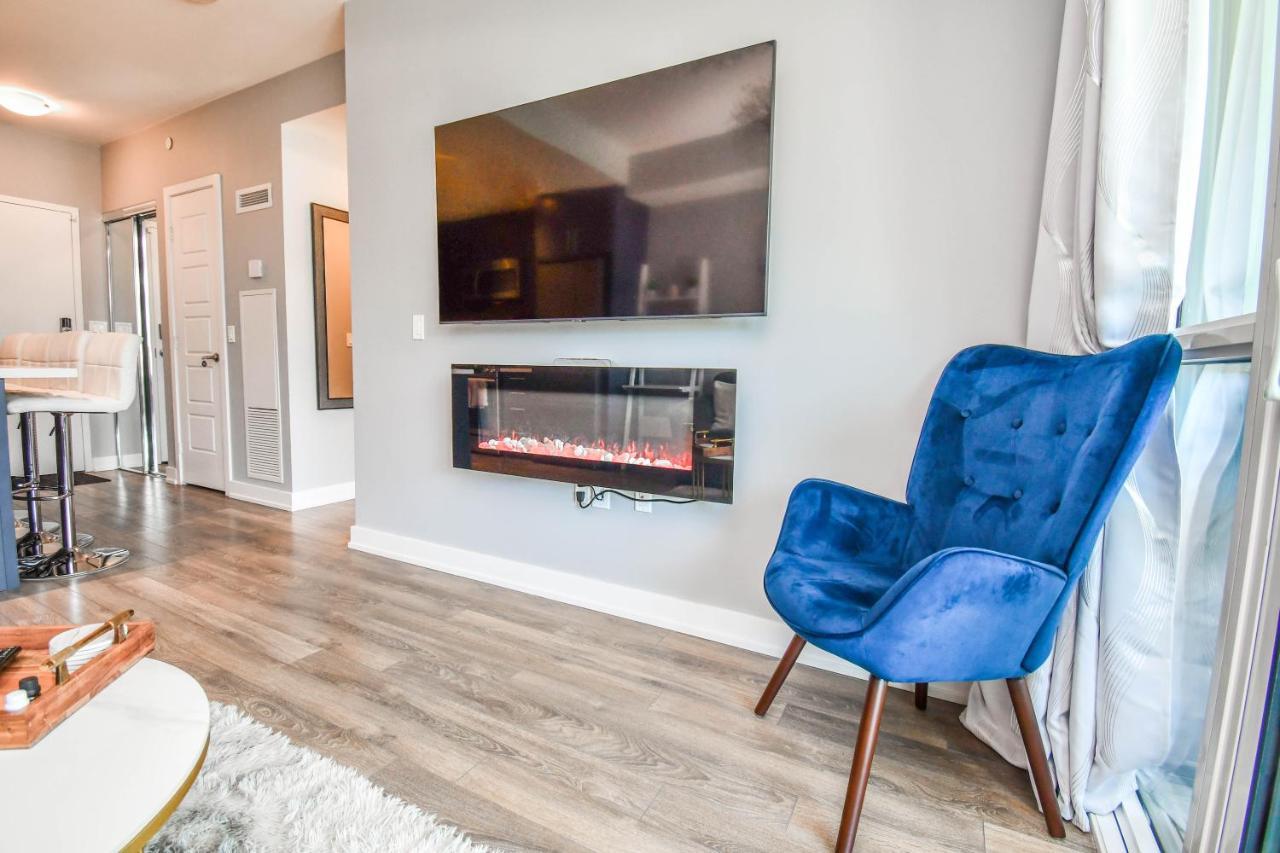 Pet Friendly Condos At Friday Harbour Innisfil Екстериор снимка
