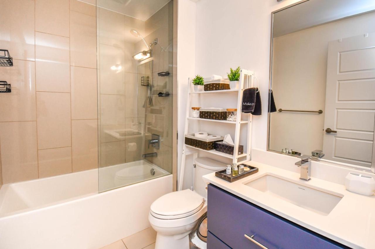 Pet Friendly Condos At Friday Harbour Innisfil Екстериор снимка