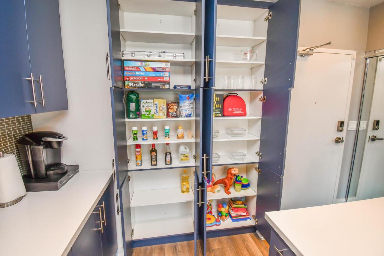 Pet Friendly Condos At Friday Harbour Innisfil Екстериор снимка