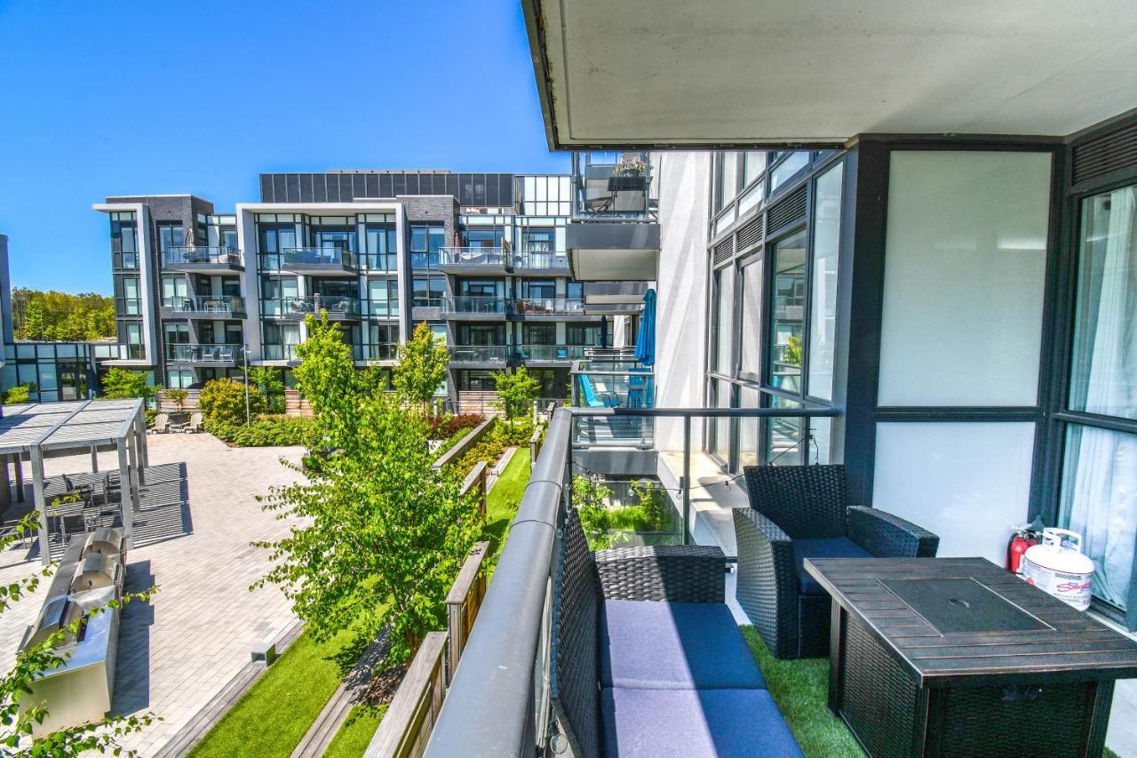 Pet Friendly Condos At Friday Harbour Innisfil Екстериор снимка